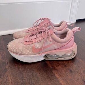 Nike Air Max Girls Triple Pink Youth size 5 Sneakers Shoes Workout Exercise